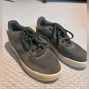 Nike Olive Green Sneakers